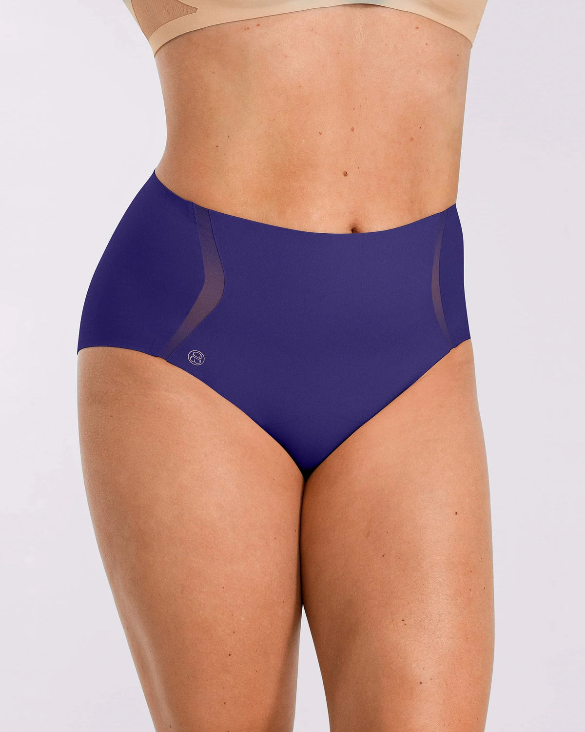 Curve Code™ Contour Comfy Smoothing Brief