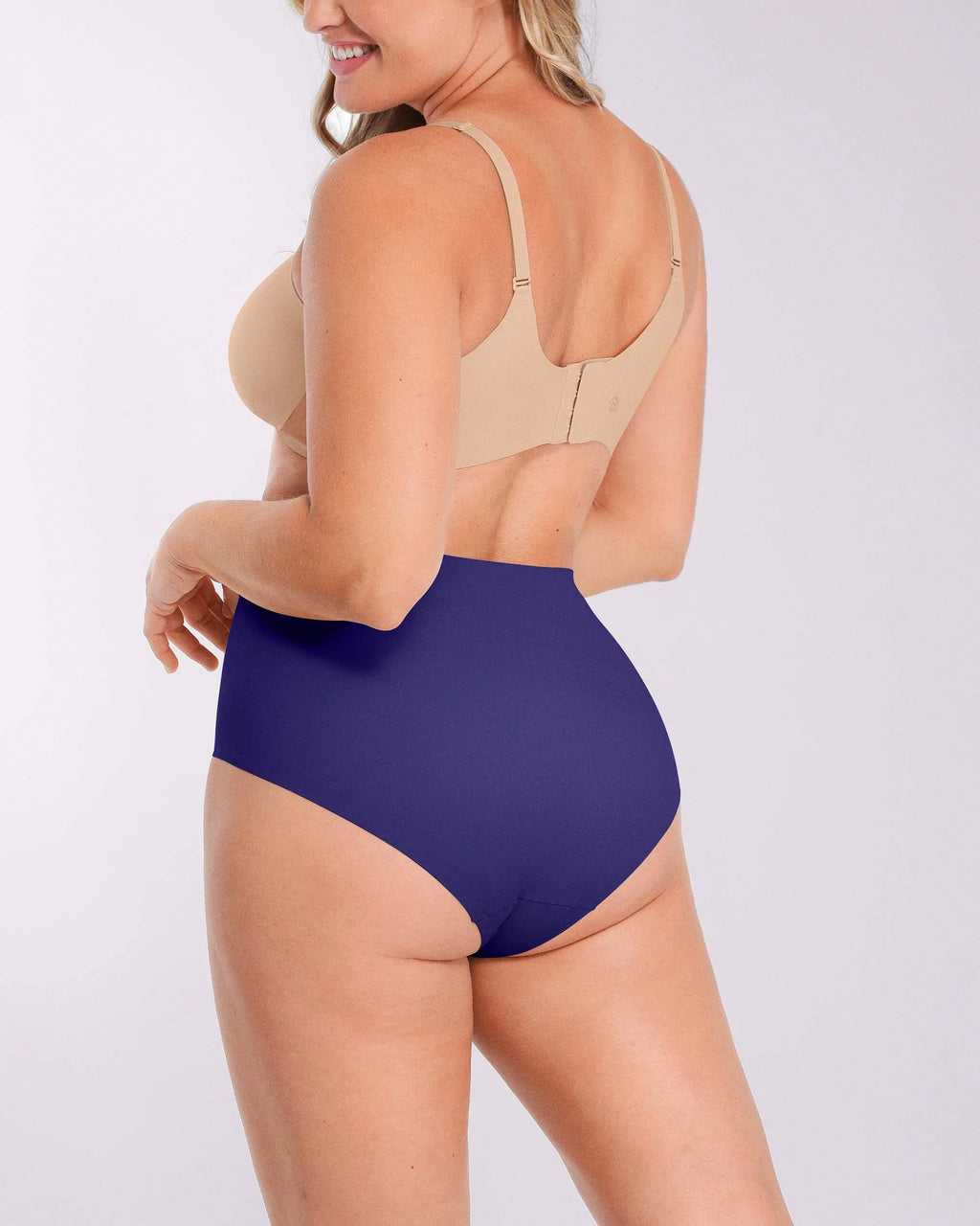 Curve Code™ Contour Comfy Smoothing Brief